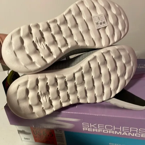 NWT SKECHERS Women's GoWalk Performance Joy Slip-on Sneaker GREY