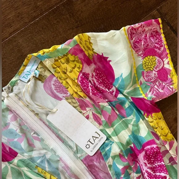 NWT TAJ by Sabrina floral tropical embroidered maxi dress size S