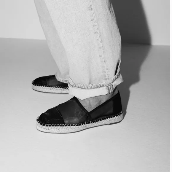 NWT. Zara Black Mesh Espadrilles Flat Espadrilles. Size 7,5.