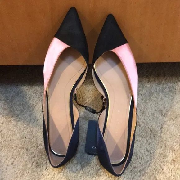 NWT! ZARA peach with navy combo size 7.5 pointed flats