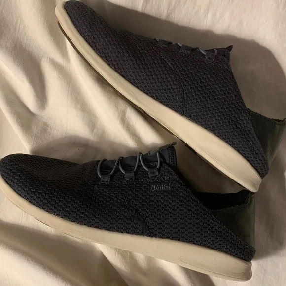 OluKai Alapa Li men's navy mesh athletic sneakers
