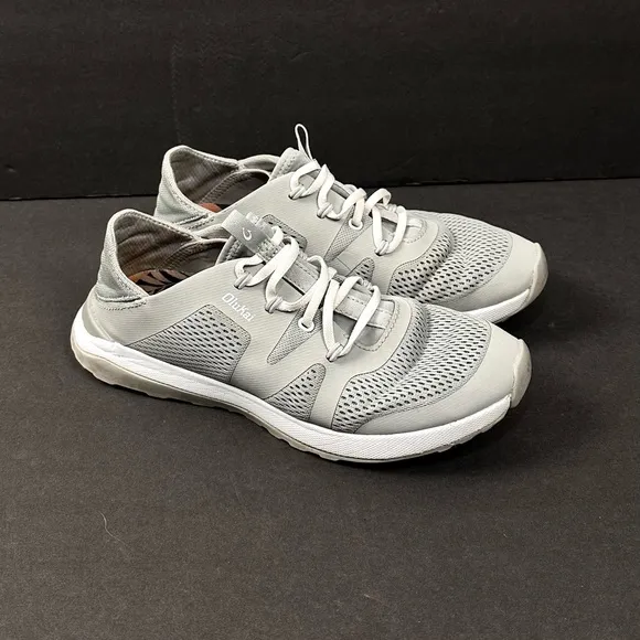 Olukai‎ Huia Grey Sneakers Sz 8