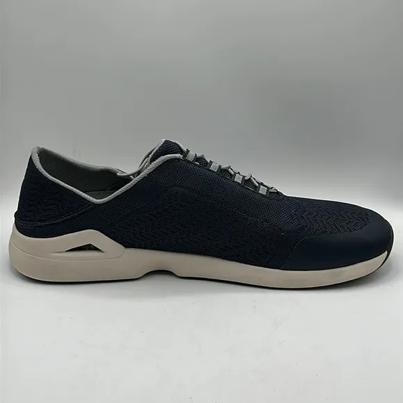 OluKai Inana men’s navy and white sneakers, size 11