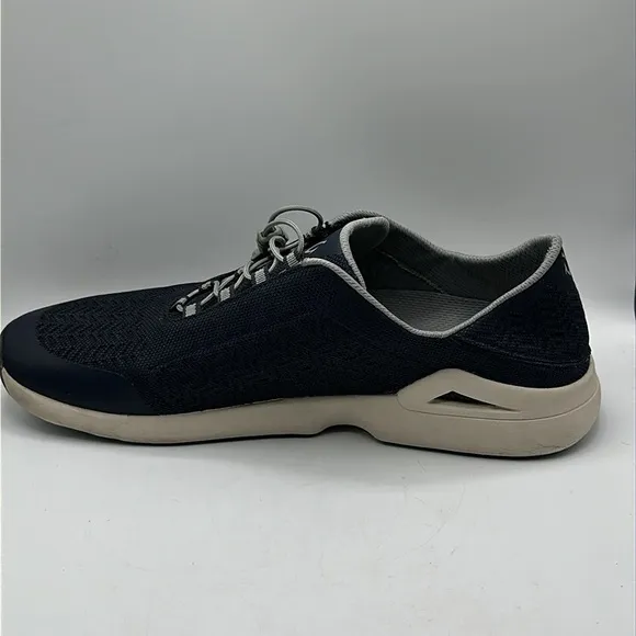 OluKai Inana men’s navy and white sneakers, size 11