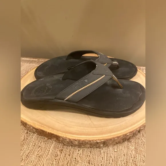 Olukai KIA'I II HLA Flip Flops Sandals Slides Gray/Black Men's 9