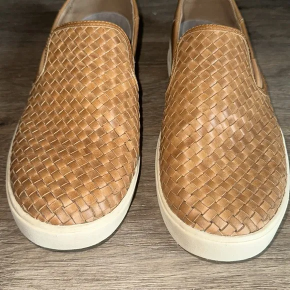 Olukai Lae’ahi Lauhala Slip On Leather Sneakers, Size 10.5