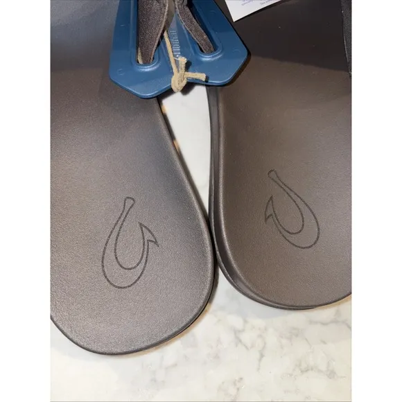 OluKai Maha Olu-Men's 14 Slides Sandal Dark Wood Brown Water Friendly Comfort