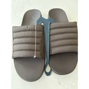 OluKai Maha Olu-Men's 15 Slides Sandal Dark Wood Brown Water Friendly Comfort
