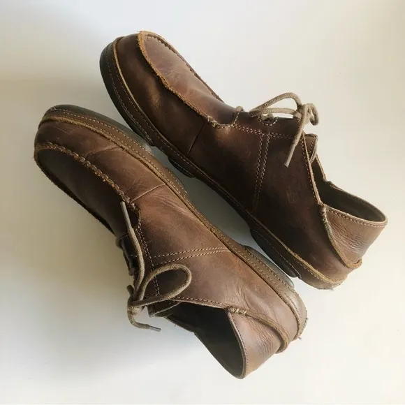 OluKai Ohana Leather Lace Up Loafers