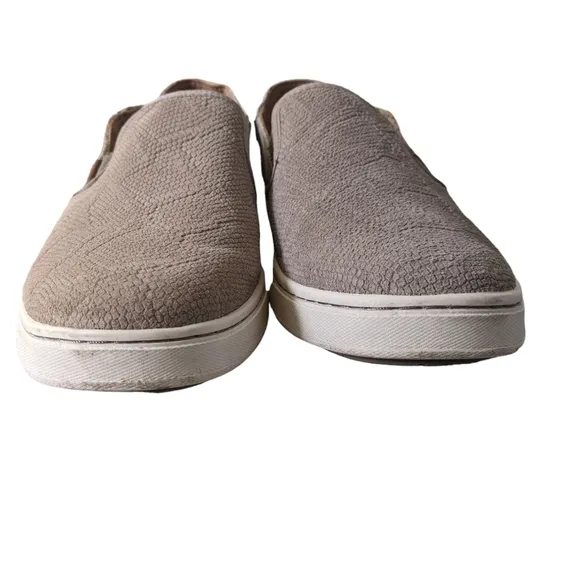 OluKai Pehuea Leather Slip On Drop In Heel Sneakers Snakeskin Tan Size 9