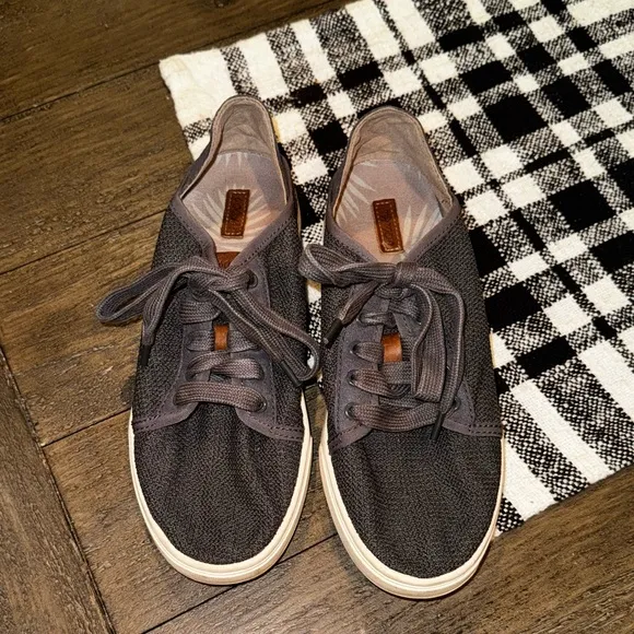 OluKai Pehuea Li Lace Up Gray Mesh Water Walking Sneakers Women’s 7.5