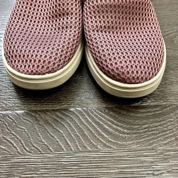 Olukai Pehuea slip-ons