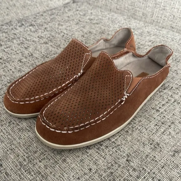 Olukai Women’s Nohea Perf Brown Suede Leather Loafers Size 9