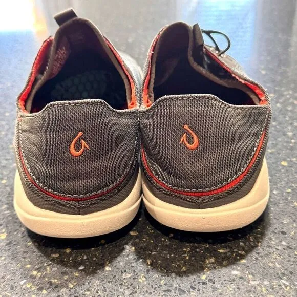 Olukai Moku Pae Mesh Sneakers. Gray/orange. Size 9.5M