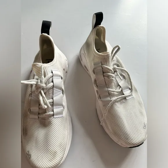 On Cloudeasy Sneakers Undyed-White &amp; Black