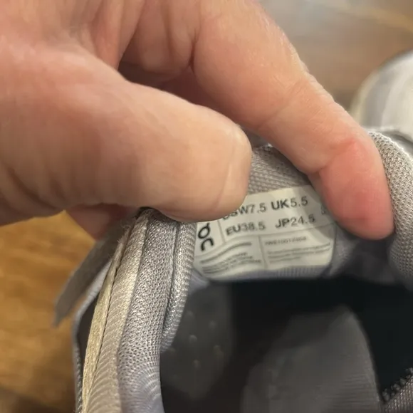 On Cloudhorizon Sneakers size 7.5