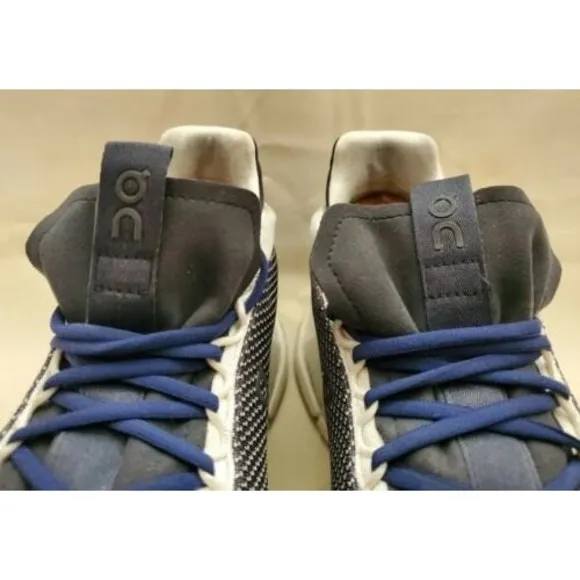 On Cloudnova Mesh Running Sneakers Mens Sz 10 Navy Grey White 26.99265