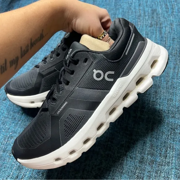 On Cloudrunner 2 Sneakers in Eclipse Black On Cloud On Running