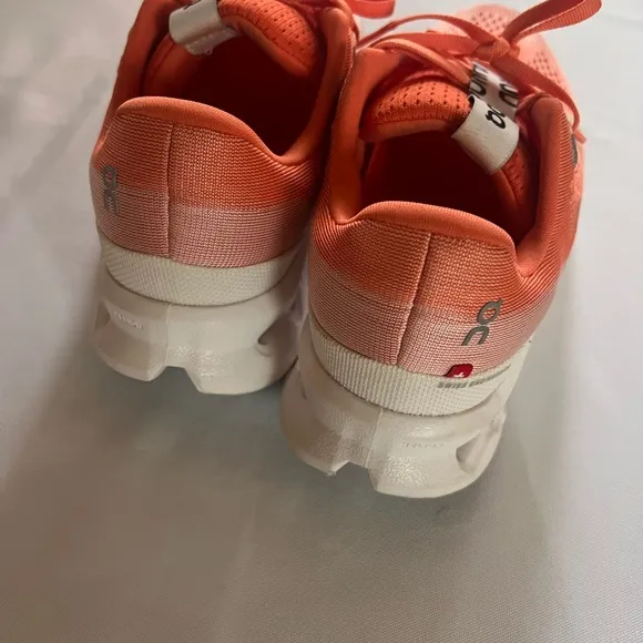 On Running Cloudsurfer