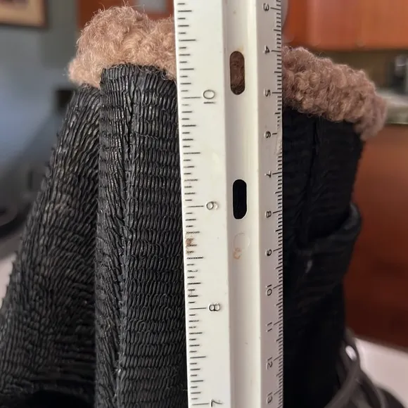 OTBT Leather black/taupe, faux fur lined cold weather boot