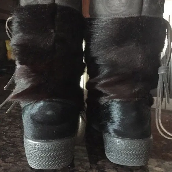 Pajar Olympic Sz 7 Fox Fur/Calf Hair Black Boot