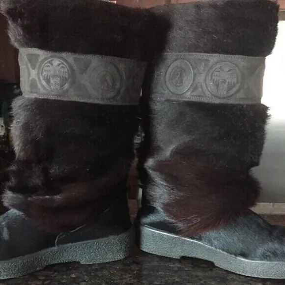 Pajar Olympic Sz 7 Fox Fur/Calf Hair Black Boot