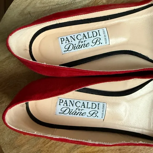 Pancaldi for Diane B. Red Velvet Suede Leather Flats sz: US 10/EU 40