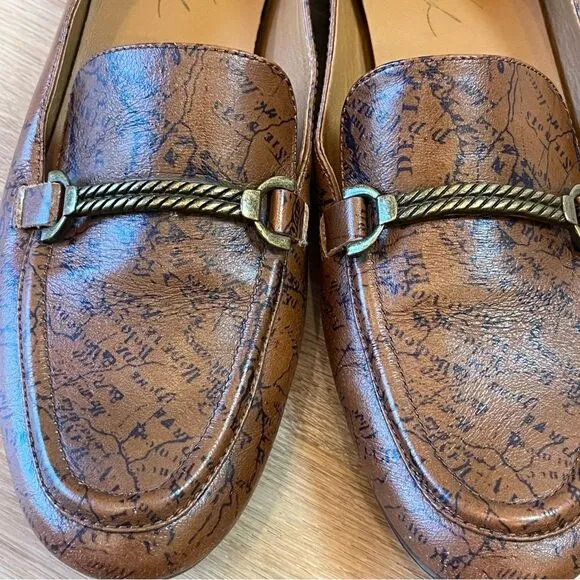 Patricia Nash Fia Map Print Leather Loafers in Brown size 8