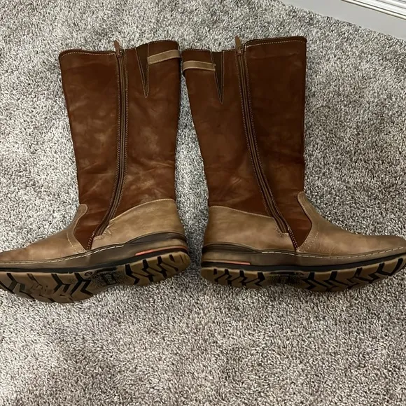Patrizia Heldia Brown Leather Suede Women's Fur Lined Boots EUC US 9.5 10 EU 41