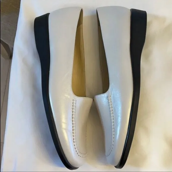 PETER KAISER LEATHER SMALL WEDGE LOAFERS. …