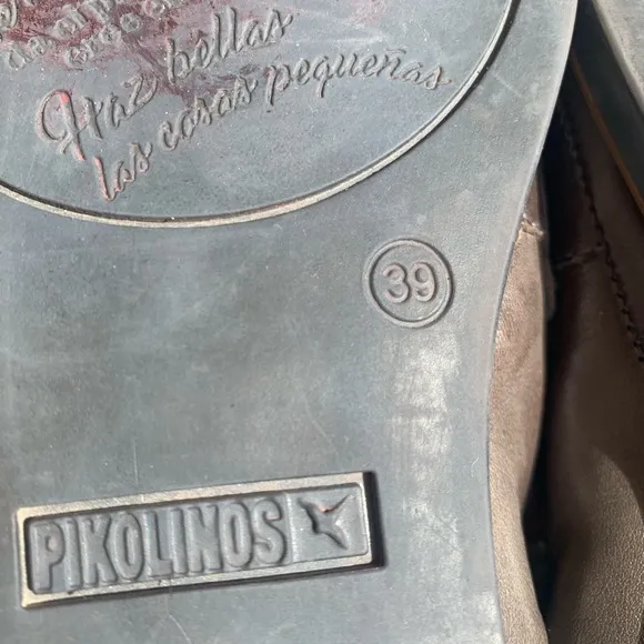 Pikolinos leather loafers size 39