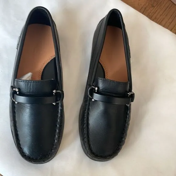 PLINER JRS BLACK LEATHER LOAFERS.  METAL/LEATHER BUCKLE DETAILS.  NEW IN…