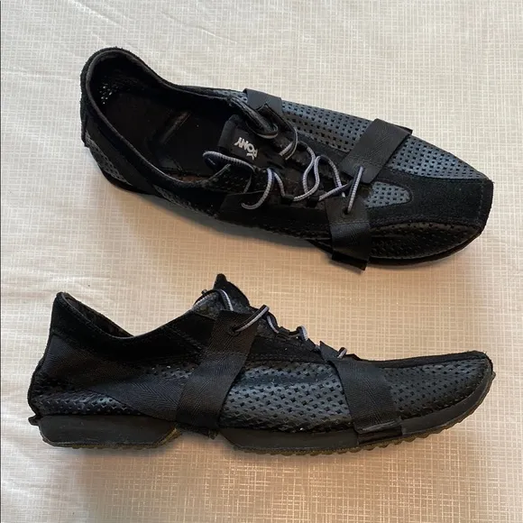 Pony Gate Vintage 2000th Y2K Men’s Sz 9 Black Mesh Leather Suede Light Sneakers