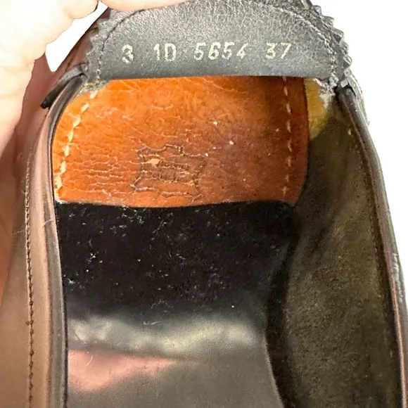 Prada Brushed Leather Penny Loafers women SZ 37 US 7 Peek A Boo Good Condition