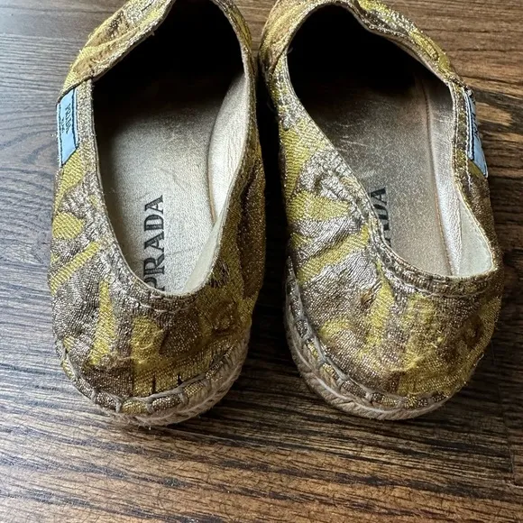Prada Cloquet Ibiscus Gold Floral Embroidered Espadrille Flats Shoes- Size 37.5