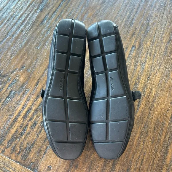 Prada Men’s Black Casual Leather loafers Men’s Size 9.5