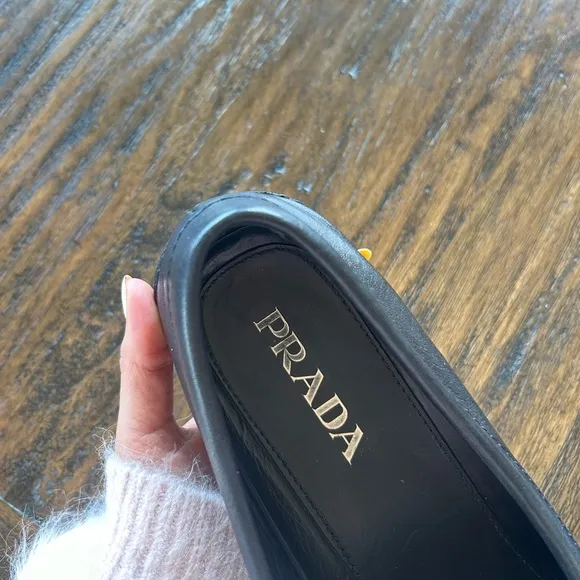 Prada Men’s Black Casual Leather loafers Men’s Size 9.5