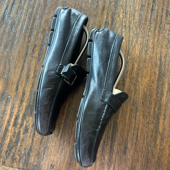 Prada Men’s Black Casual Leather loafers Men’s Size 9.5
