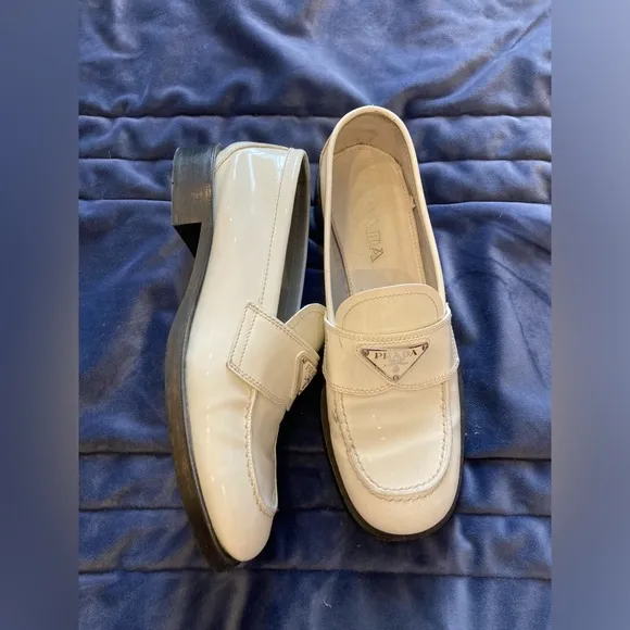 Prada White Patent Leather Loafers w/Logo US Size 7 EU 37