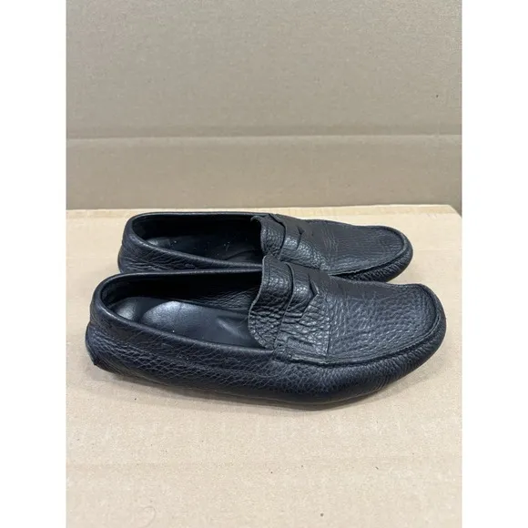 Prada Women's‎ Black Leather Loafers Size 6