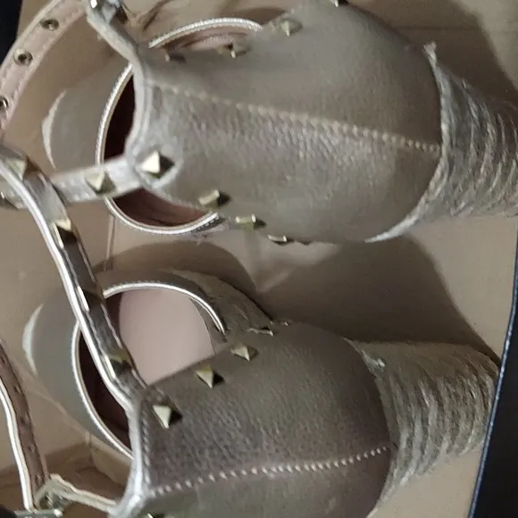 PRODUCT Inc International Concepts Masin Closed-Toe Wedge Espadrilles,Used once