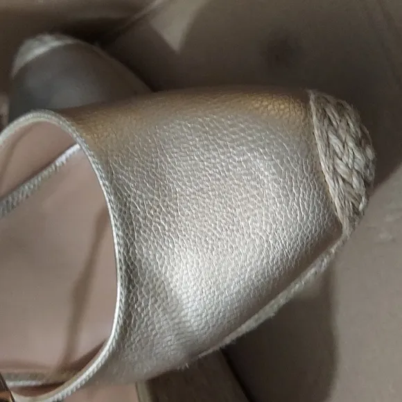 PRODUCT Inc International Concepts Masin Closed-Toe Wedge Espadrilles,Used once