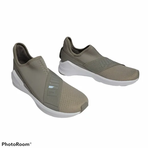 PUMA Fierce Slip-on Sneakers Sz 6.5