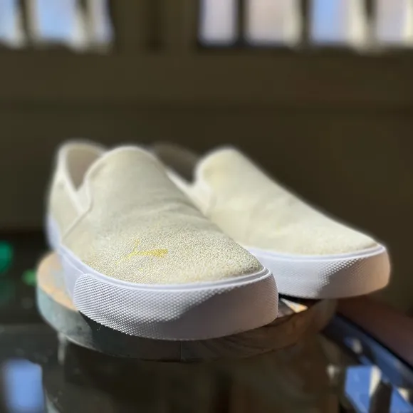 ⚜️PUMA⚜️- Gold/Cream Speckled Slip-on Sneakers-size-8.5