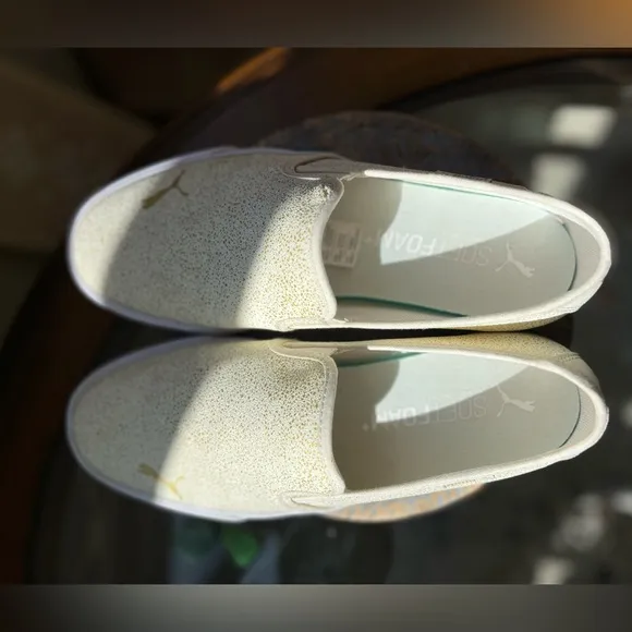 ⚜️PUMA⚜️- Gold/Cream Speckled Slip-on Sneakers-size-8.5
