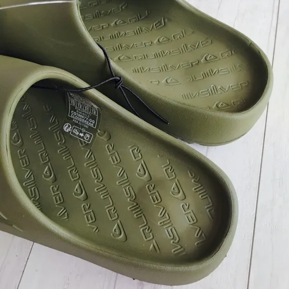 QUIKSILVER NEW Boys Cloud Break Slides Slip-on Sandals