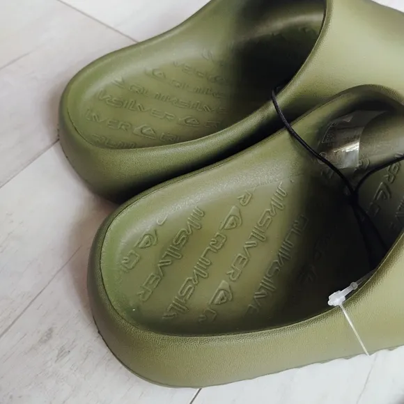 QUIKSILVER NEW Boys Cloud Break Slides Slip-on Sandals