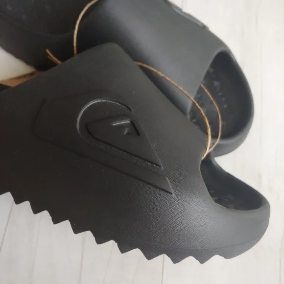 QUIKSILVER NEW Cloud break Slides Slip-On Sandals