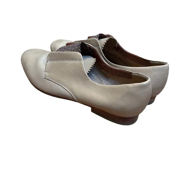 Rachel Comey tan super soft leather slip loafers