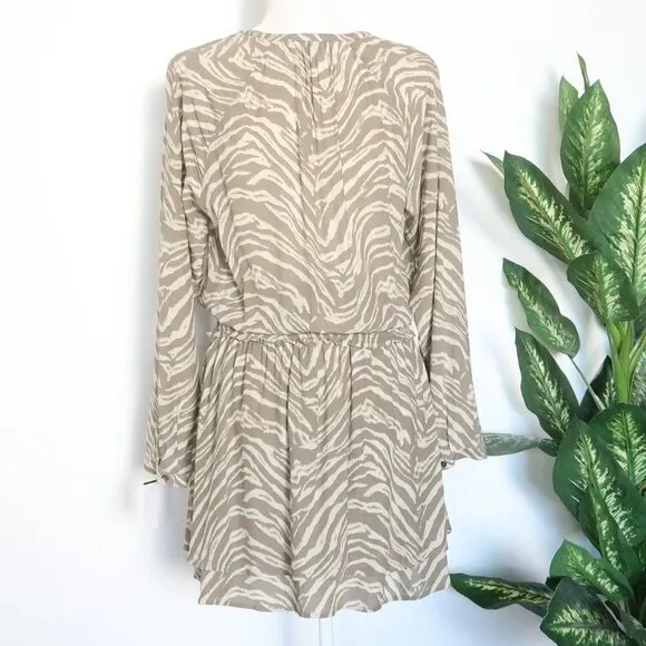 Rails Jasmine Beige Safari Wild Cat‎ Long Sleeve Smocked Waist Mini Dress Small